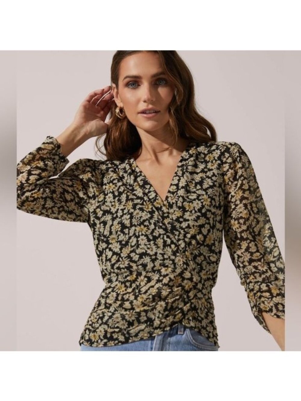 ASTR the Label Women’s Floral Wrap Front Top Size Small Black Yellow and White